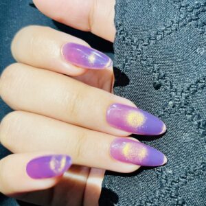 Purple Cat-Eye Nails